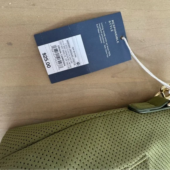 Universal Thread Olive Crossbody Bag - Picture 4 of 8